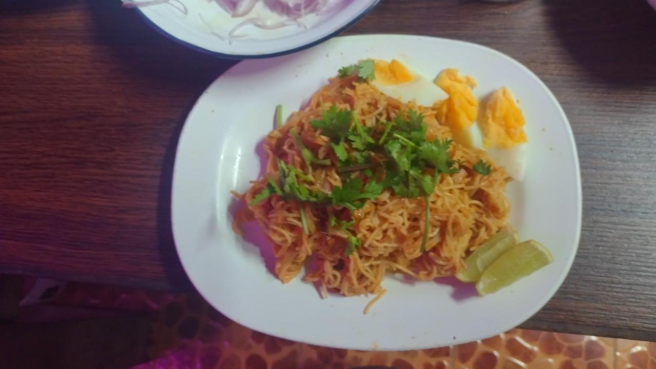 Mae Sot Commune Екстер'єр фото