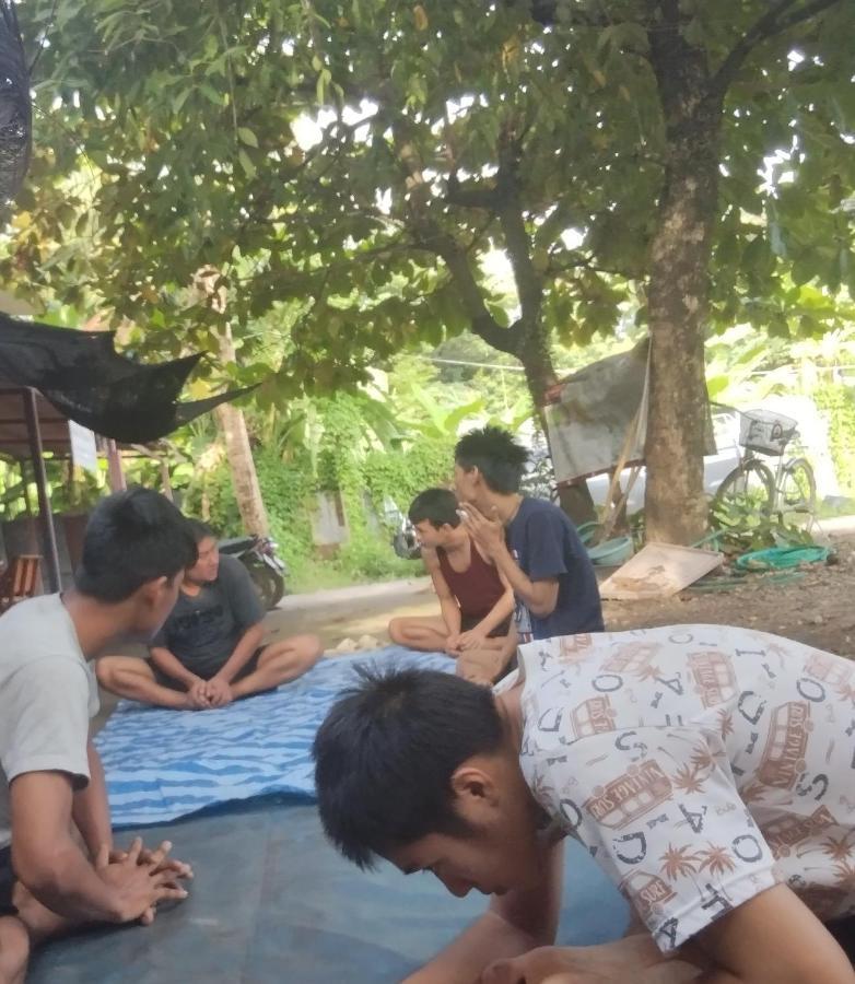Mae Sot Commune Екстер'єр фото