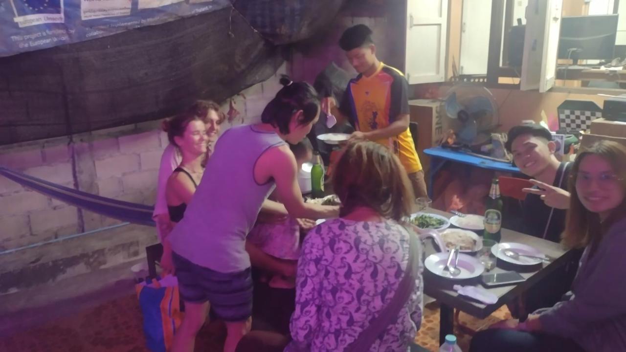 Mae Sot Commune Екстер'єр фото